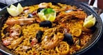 La paella, un clásico español en el menú del viernes.