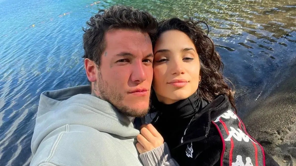 La pareja se mostró enamorada junto a su hija que cumplió 2 años.