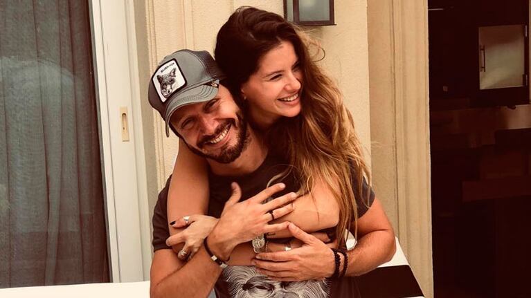 La pareja vive momentos de máxima felicidad.
