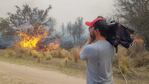 La pelea es cara a cara con el fuego. Foto: Keko Enrique / ElDoce.tv.