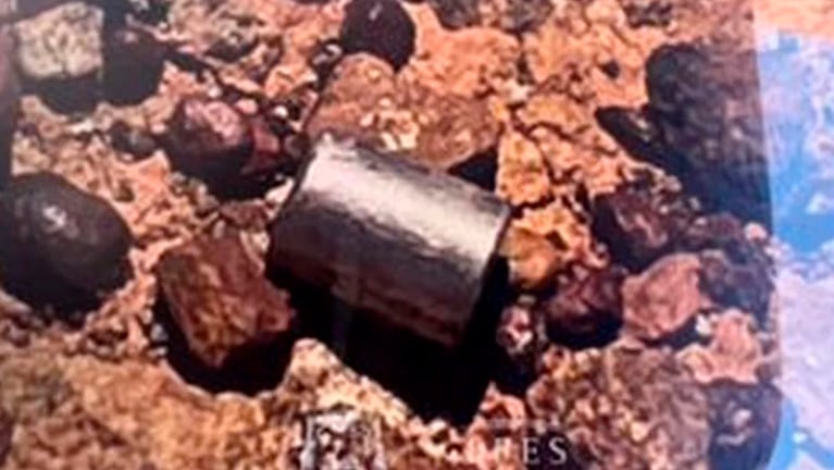 La pequeña cápsula que hallaron en Australia. 