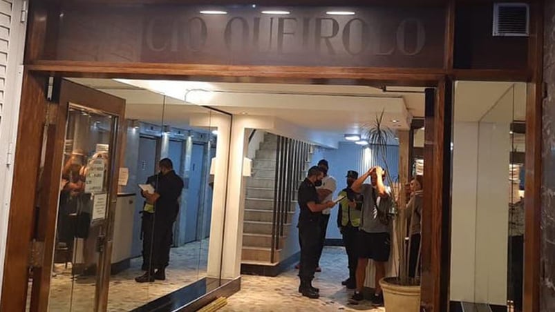 La pequeña cayó a un patio interno del edificio. 