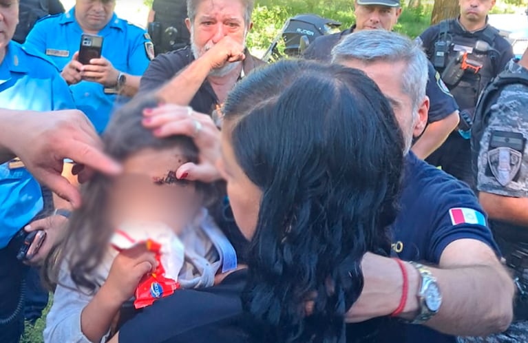 La pequeña presentaba una lesión en la frente al momento de su hallazgo.