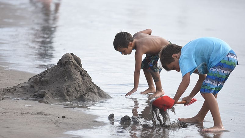 La playa es el otro atractivo chileno para los argentinos. Foto: Lucio Casalla / ElDoce.tv.