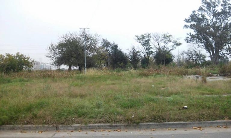 La plaza abandonada desde hace meses