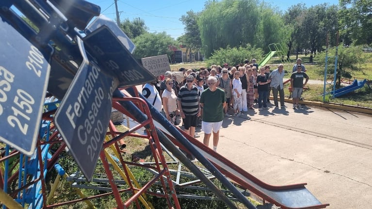 La plaza Malvinas Argentinas de barrio Santa Isabel I, en el centro de la polémica.