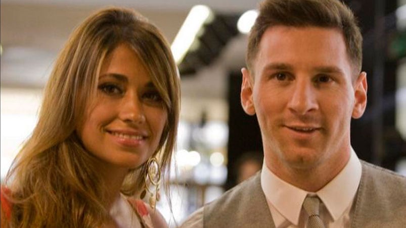 La polémica foto de la mujer de Messi