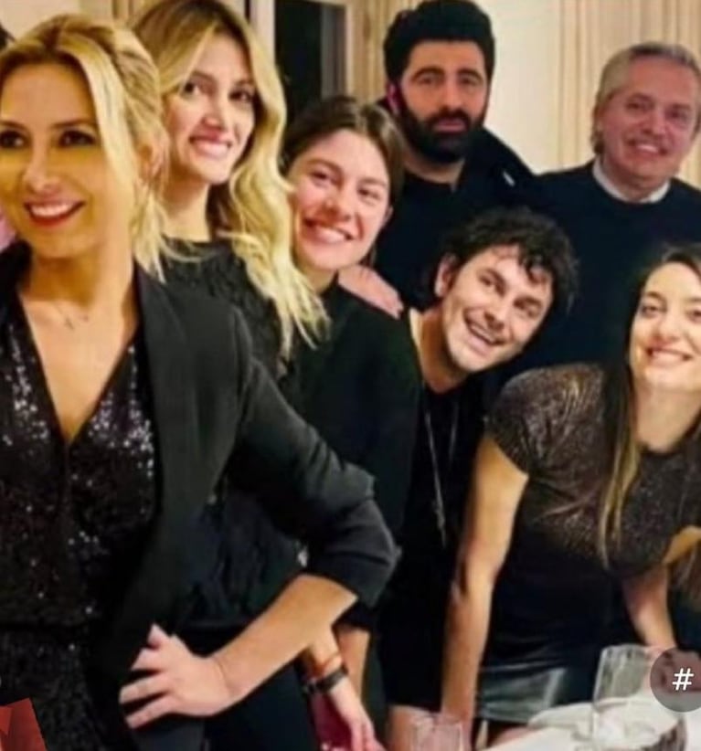 La polémica foto del cumpleaños de Fabiola Yañez con Alberto Fernández y amigos