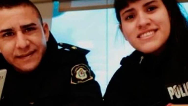 La policía bonaerense, Lourdes Espíndola, y su pareja, Fernando Altamirano.