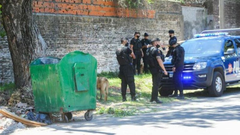 La Policía de Rosario investiga de manera incesante las apariciones en los contenedores. Foto: La Capital de Rosario.