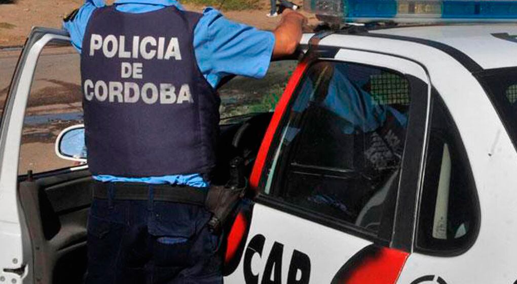 La Policía investiga el caso del hombre hallado muerto en un auto.