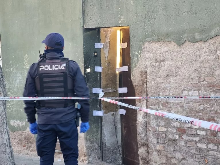 La Policía llegó a la casa de Suárez, quien confesó el asesinato y descuartizamiento de su inquilino.