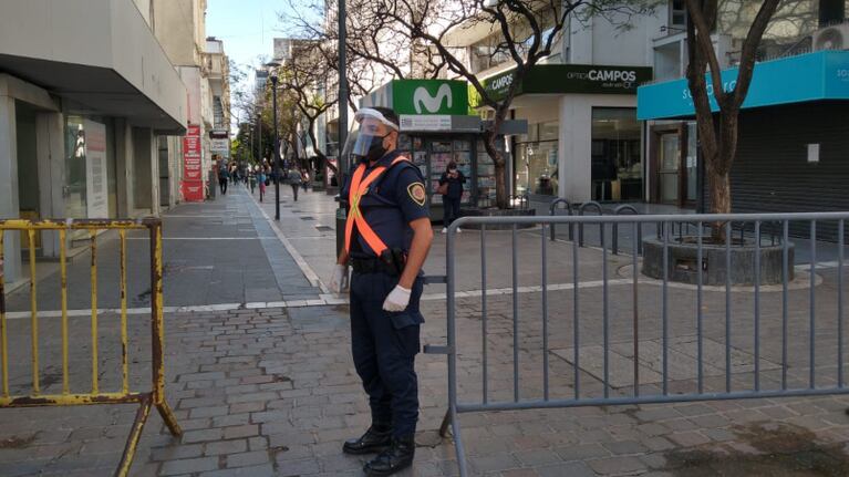 La Policía, obligada a hacer controles aún más estrictos en el centro.
