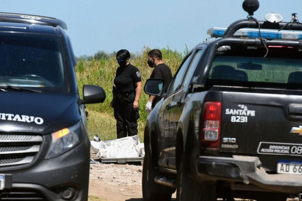 La Policía que llegó al lugar constató los decesos.