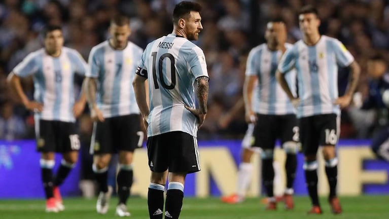 La posible ausencia de Messi preocupa al mundo del fútbol.