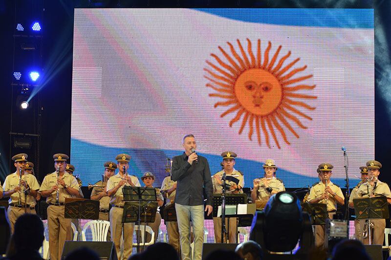 La presencia de Pedro Aznar, una de las figuras de la noche. Foto: Lucio Casalla / ElDoce.tv