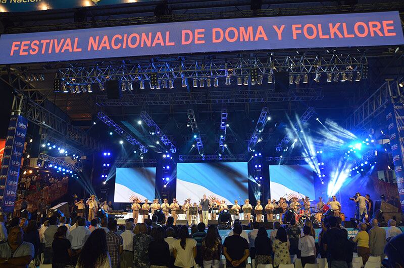 La presencia de Pedro Aznar, una de las figuras de la noche. Foto: Lucio Casalla / ElDoce.tv