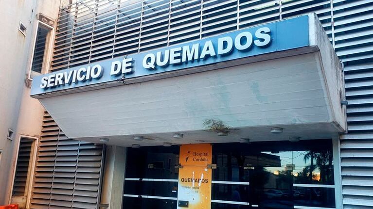 La presunta víctima fue derivada al Instituto del Quemado.