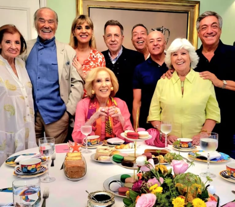 La previa al gran festejo fue el domingo, en su clásico té.