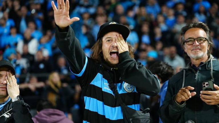 La previa de los hinchas de Belgrano antes de partido contra Unión. (Foto: Lucio Casalla)