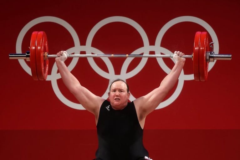 La primera deportista transgénero que debutó en los Juegos Olímpicos con levantamiento de pesas.