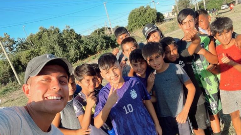 La primera escuelita en ser ayudada es "Buscando Sonrisas" de barrio Comercial