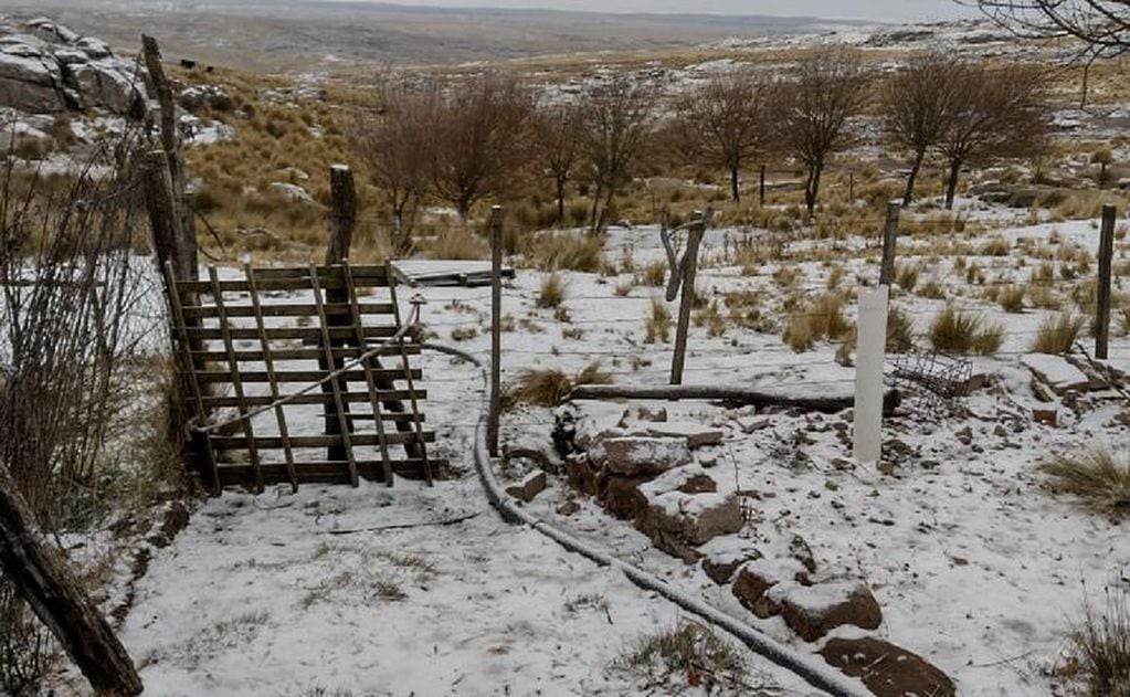 La primera nevada del invierno llegó a Córdoba.