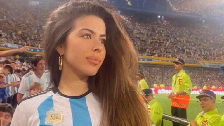 La profesora estuvo en la cancha alentando a la Selección.