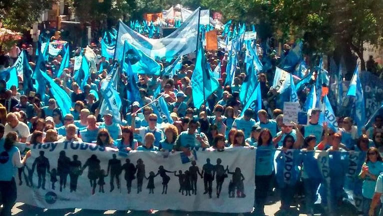 La Provincia anunció un preacuerdo con los docentes