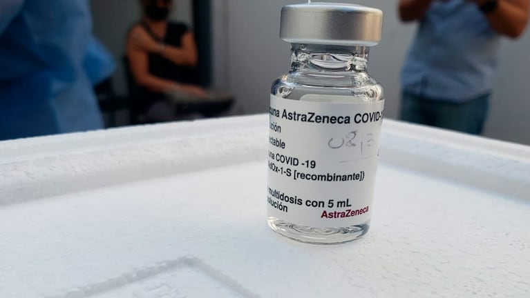La Provincia descentralizó los vacunatorios y habilitó una red de farmacias. Foto: Juan Pablo Lavisse/El Doce.