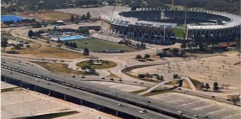 La Provincia pone en marcha las nuevas playas de estacionamiento en el Kempes.