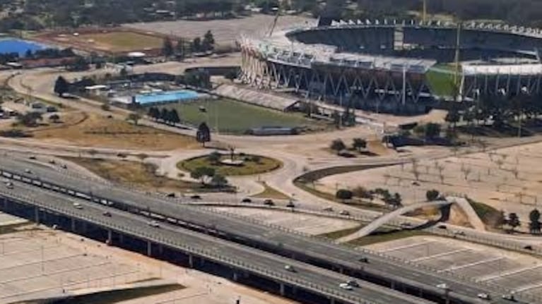 La Provincia pone en marcha las nuevas playas de estacionamiento en el Kempes.