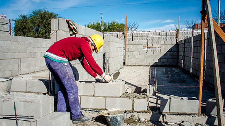 La Provincia presentó los créditos de Bancor para viviendas.
