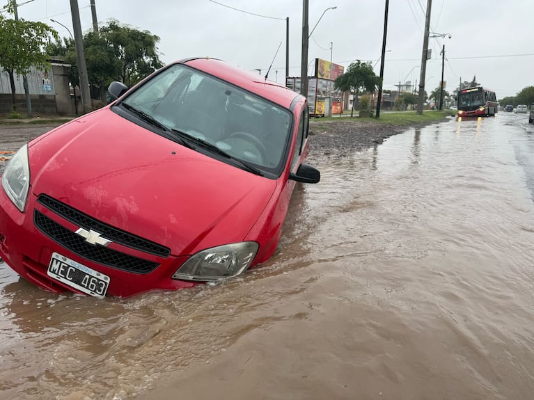 La Rancagua, una vez más complicada por las lluvias. Foto: Luchi Ybáñez / El Doce.