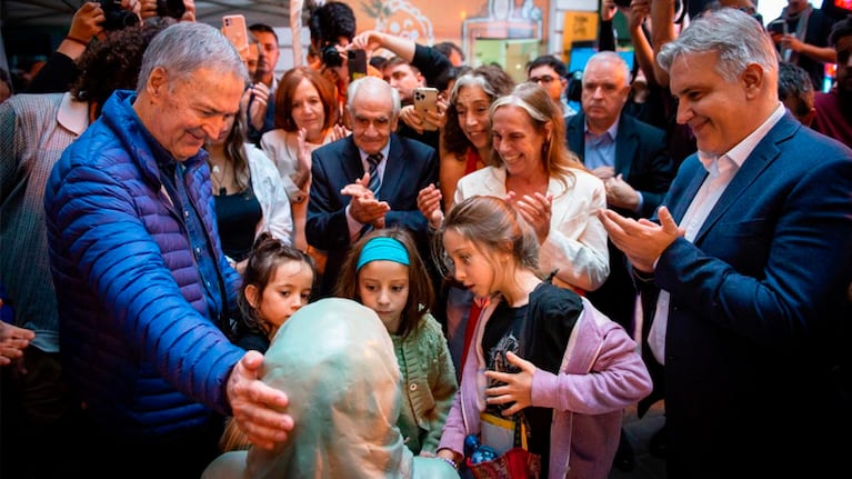 La reaparición de Schiaretti en Córdoba junto a Llaryora.
