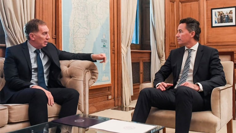 La reunión de Santilli con Manuel Calvo en la Casa Rosada.