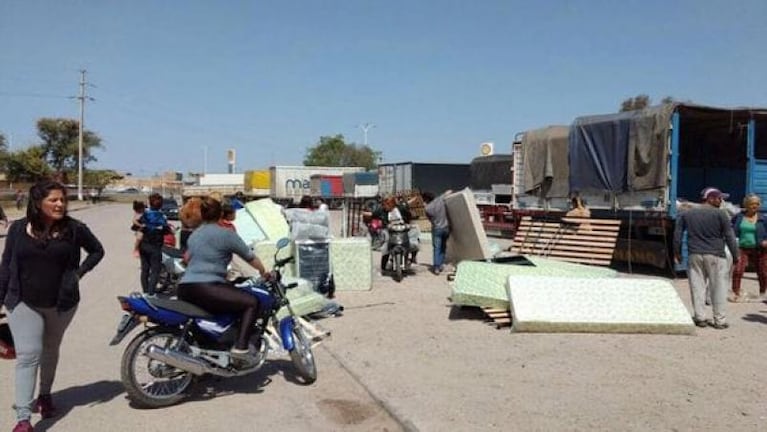 La Rioja: saquearon dos camiones con ayuda social