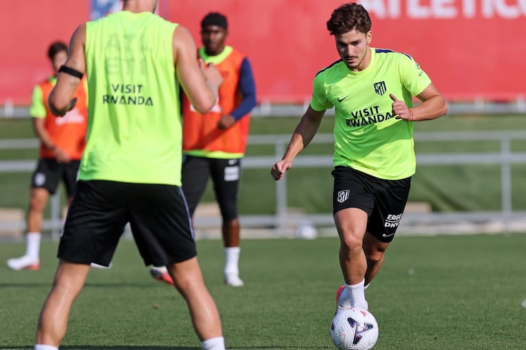 La rotunda decisión del Cholo Simeone con Julián Álvarez a días del arranque del torneo