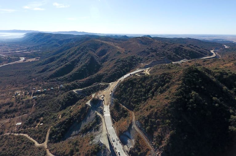 La ruta provincial E34 tiene 105 kilómetros de longitud.