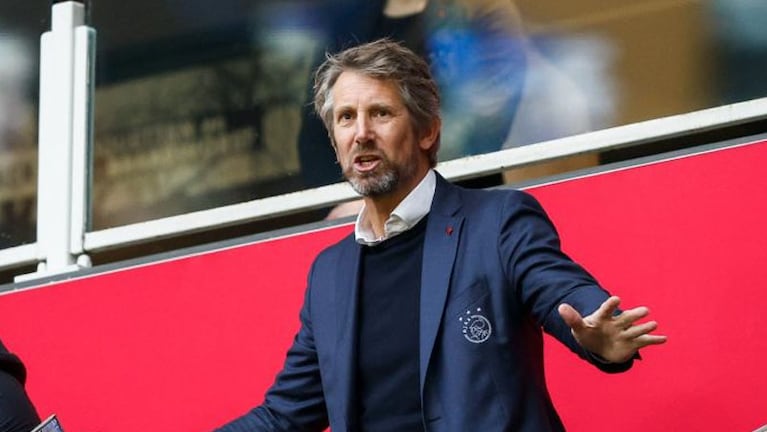 La salud de van der Sar preocupa al planeta fútbol. 