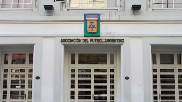 La sede de la AFA fue evacuada tras el llamado.