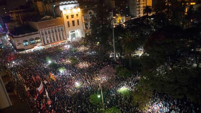 La segunda protesta tucumana fue todavía más masiva.