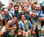 La Selección Argentina festejó así su primer campeonato del mundo. 