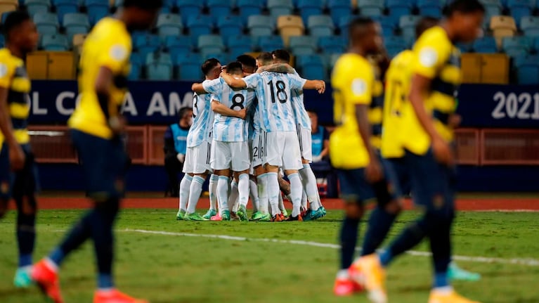 La Selección Argentina le ganó por penales a Ecuador y pasó a semifinales de la Copa América