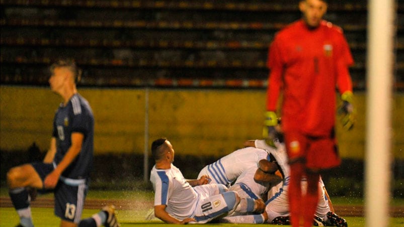 La Selección cayó en la primera fecha. Tiene cuatro partidos para levantar.