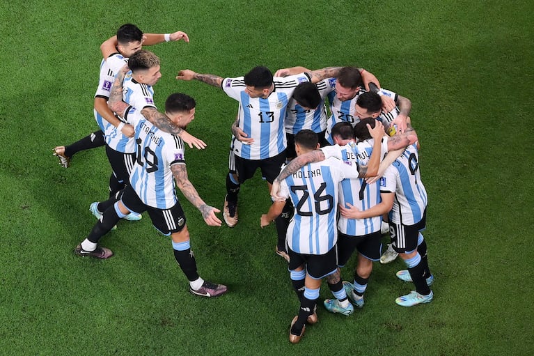 La Selección celebró el 2-1 con goles de Lionel Messi y Julián Álvarez.
