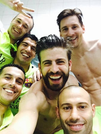 La selfie de Piqué junto a Messi y Mascherano