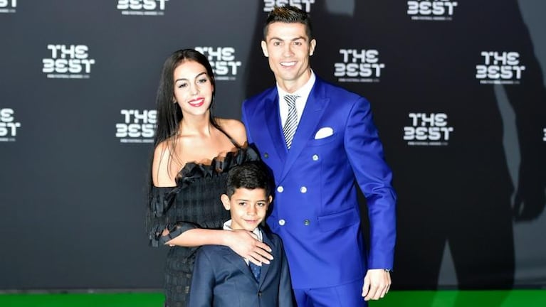 La sensual foto de Cristiano Ronaldo y su novia argentina
