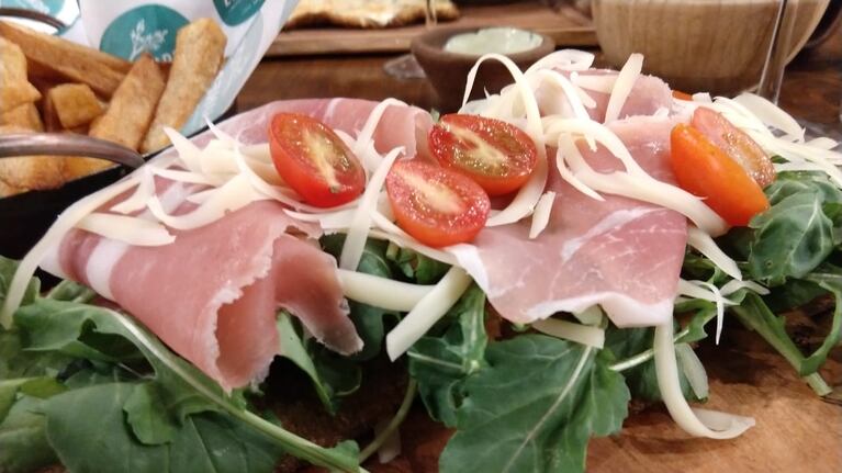 La servilleta y un clásico: las milanesas.