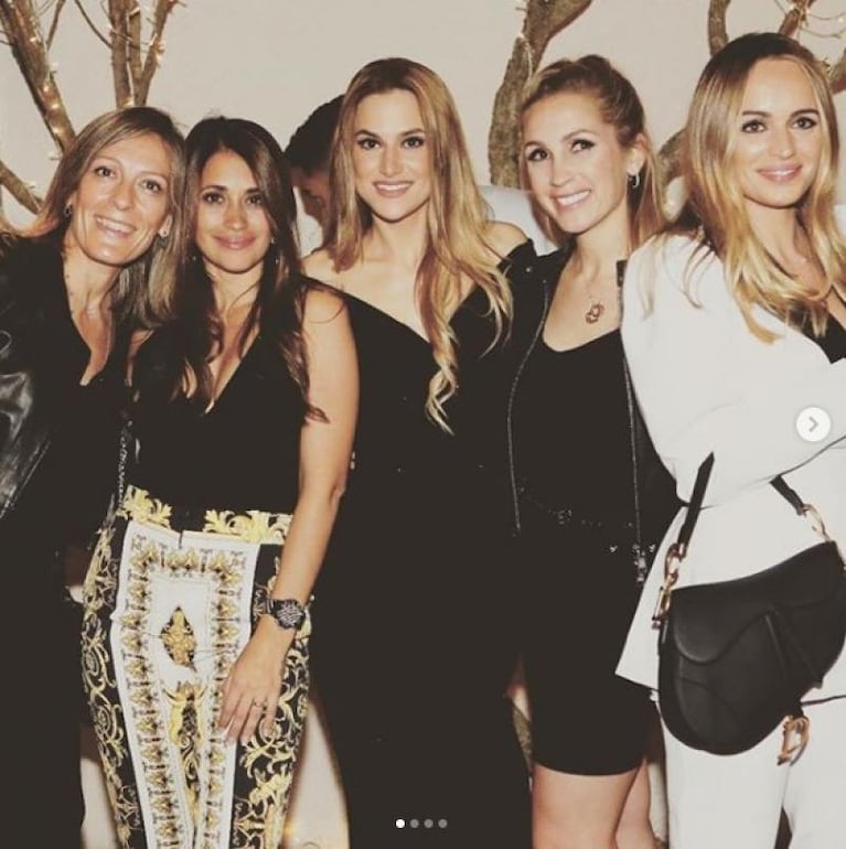 La soprendente selfie de Antonela Roccuzzo y Shakira 